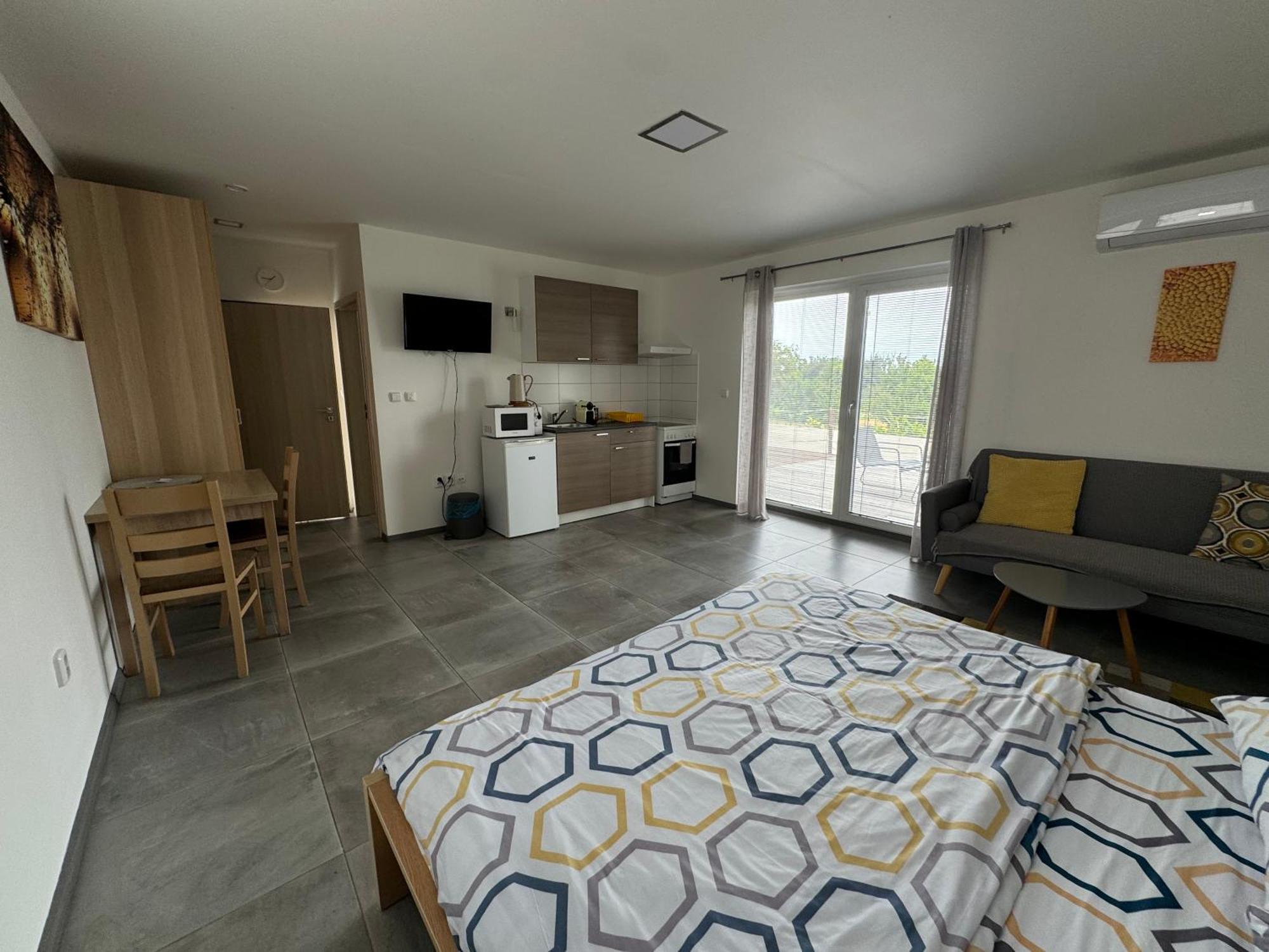 Apartmany Miromar Podivin Exterior foto