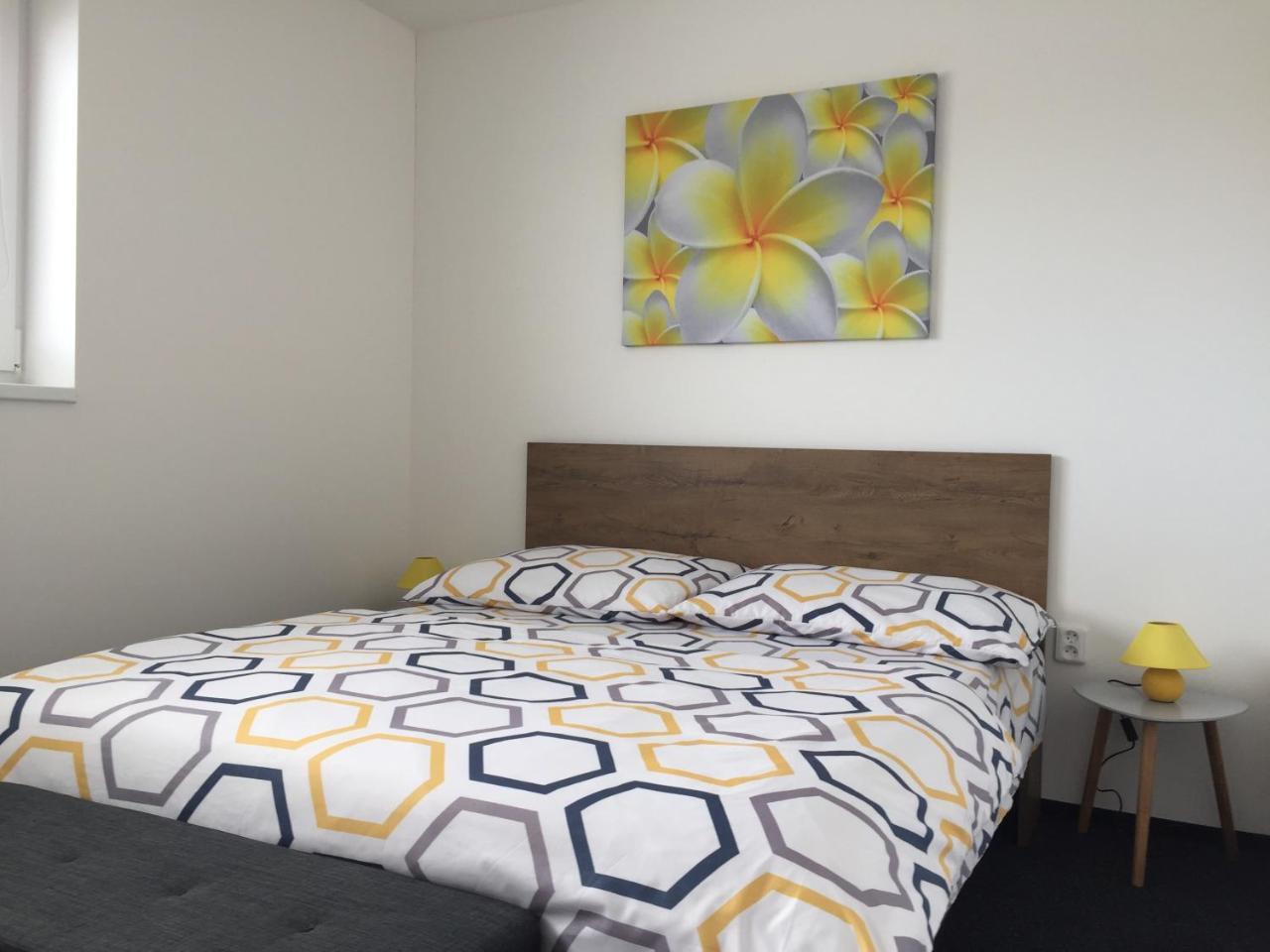 Apartmany Miromar Podivin Exterior foto